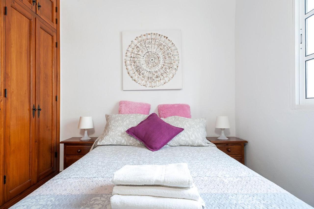 Apartamento En La Playa Con Terraza โกนิล เด ลาฟรอนเตรา ภายนอก รูปภาพ