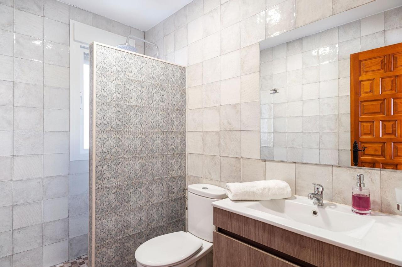 Apartamento En La Playa Con Terraza โกนิล เด ลาฟรอนเตรา ภายนอก รูปภาพ