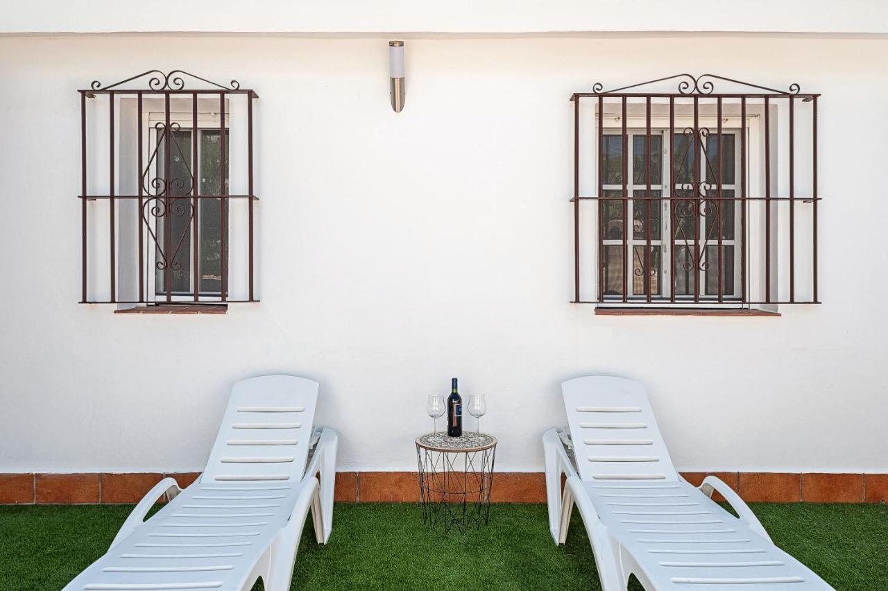 Apartamento En La Playa Con Terraza โกนิล เด ลาฟรอนเตรา ภายนอก รูปภาพ