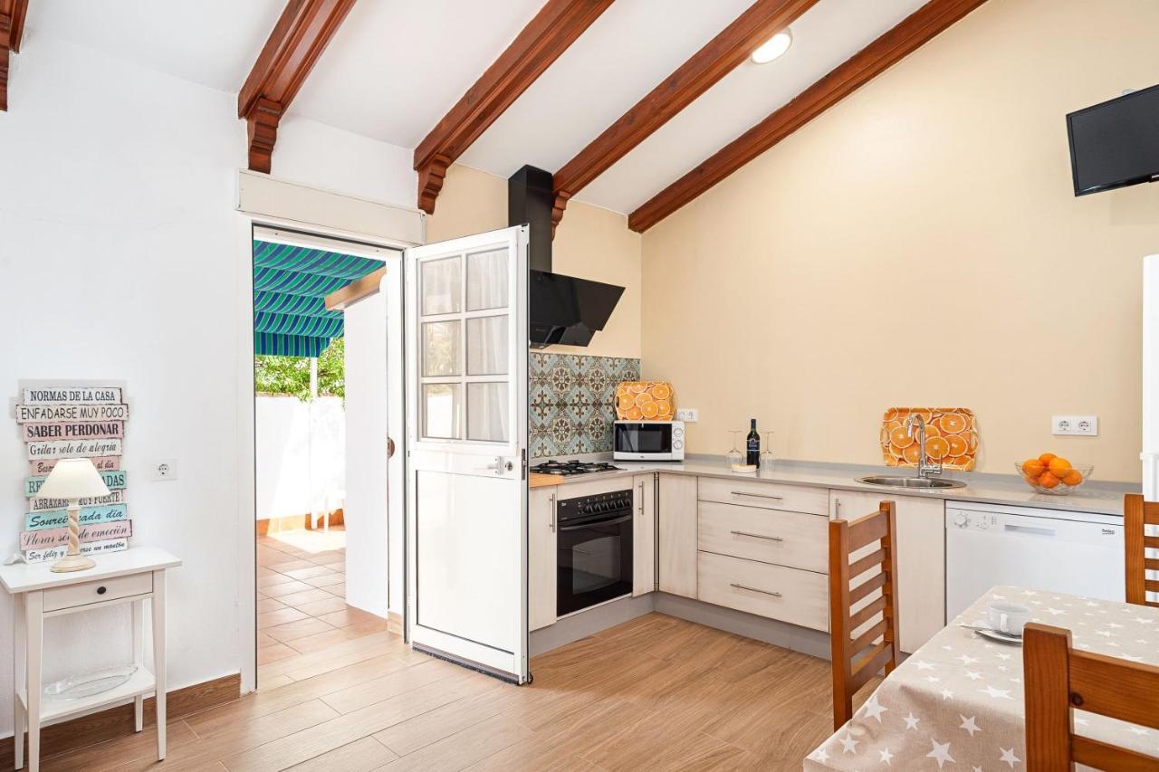 Apartamento En La Playa Con Terraza โกนิล เด ลาฟรอนเตรา ภายนอก รูปภาพ