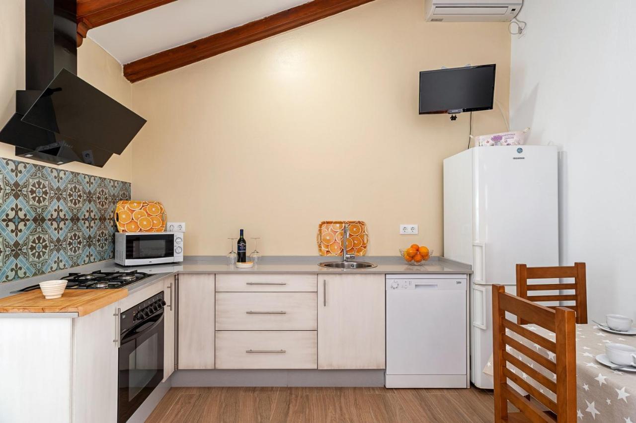 Apartamento En La Playa Con Terraza โกนิล เด ลาฟรอนเตรา ภายนอก รูปภาพ